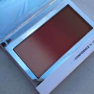 It cosmetics flush blushing bronzer